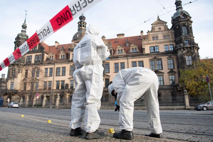 Thieves Target Treasures at World-Renowned Green Vault Museum in Dresden, Germany