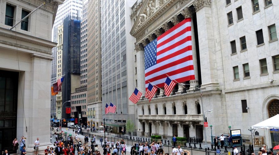 New York Stock Markets Higher After US Banks and US Economy Figures