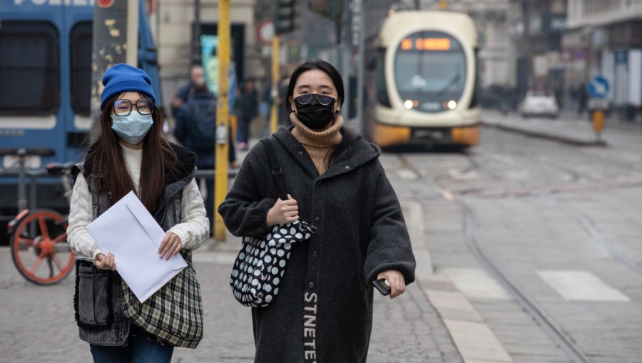 Paris Also Wants to Make Masks Mandatory in Shopping Streets and Queues