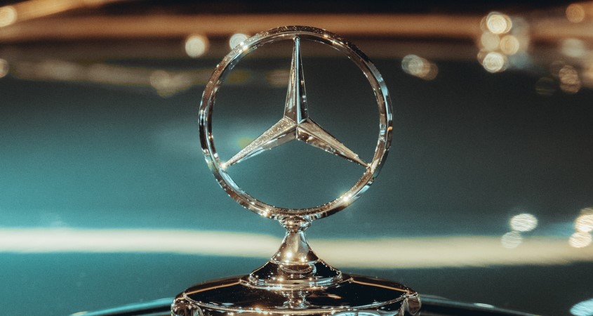 Daimler Becomes Mercedes-Benz After Truck Division Split