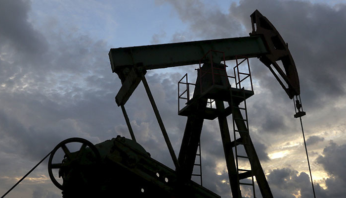 Oil Prices Drop to Lowest Level in a Month