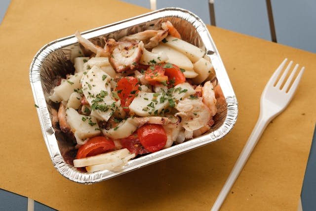 Foil Takeaway Food Containers: A Convenient and Eco-Friendly Solution